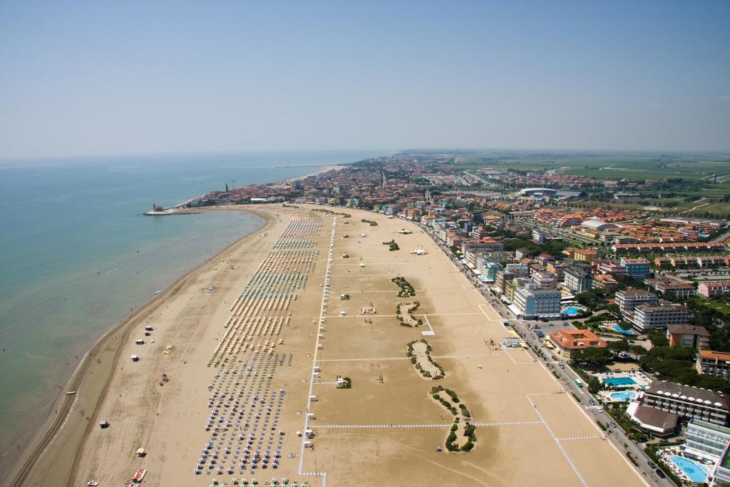 Hotel Lux Caorle Exterior foto